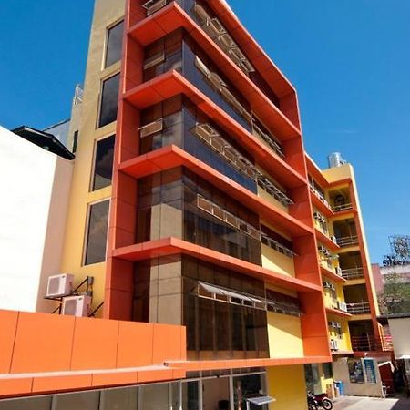 M Citi Suites Cebu Exterior foto